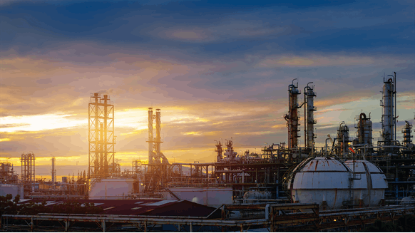 TotalEnergies Takes Hit from Weaker Refining Margins, Maintains Dividend