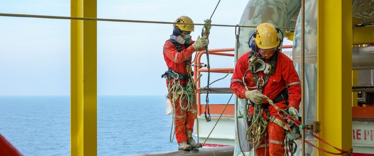 New Report Shows USA Oil and Gas Wages by Industry